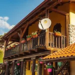 Hotel Safari Village