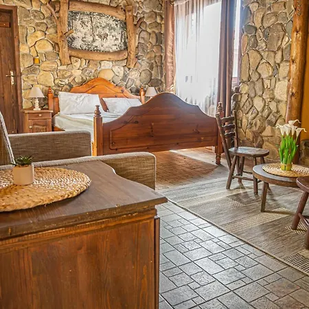 Safari Village Hotell