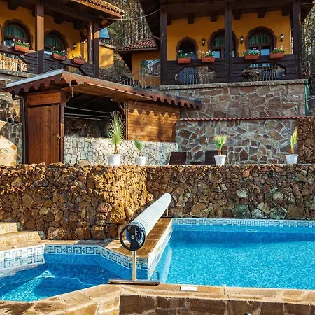 Hotell Safari Village 3*
