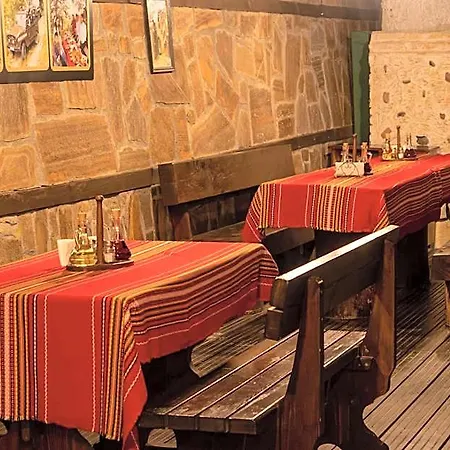 Hotel Safari Village